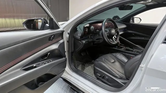 Hyundai Elantra (Avante)