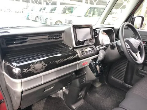 Suzuki Spacia Custom