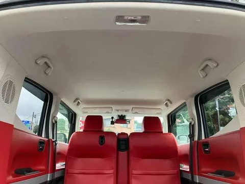 Honda N-BOX Slash