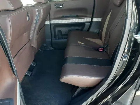 Honda N-BOX Slash