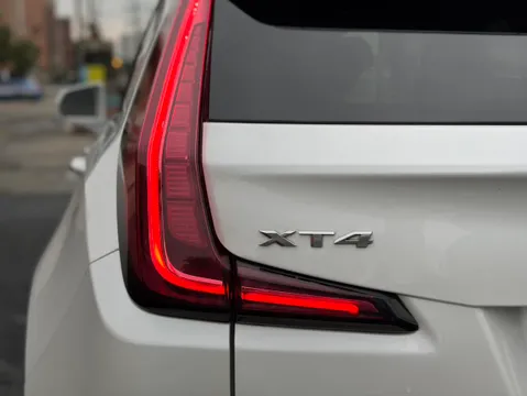 Cadillac XT4