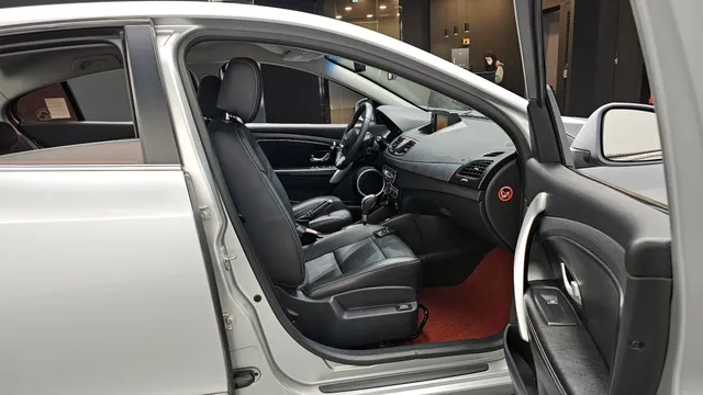 Renault SM3