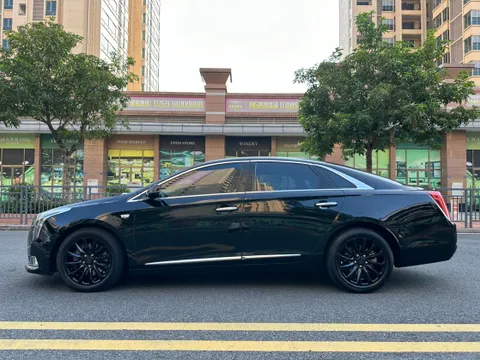 Cadillac XTS