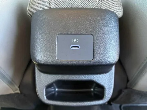 Nissan Note Aura