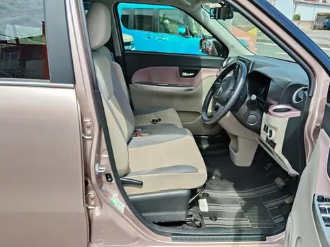 Toyota Pixis Joy