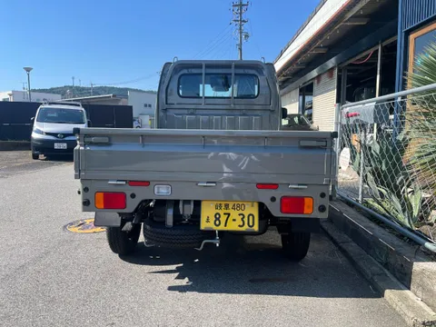 Nissan Clipper Truck