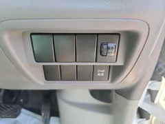 Mitsubishi Minicab Van