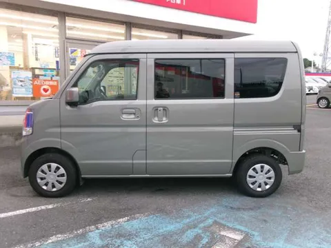 Nissan Clipper