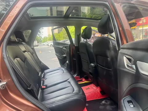 Roewe RX3