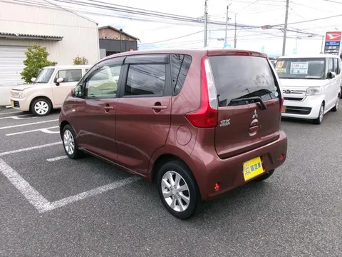 Mitsubishi eK Wagon