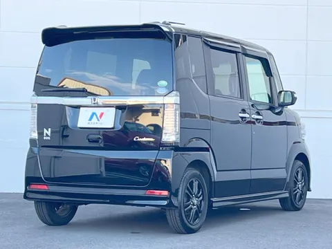 Honda N-BOX Custom