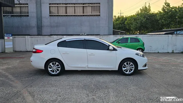 Renault SM3