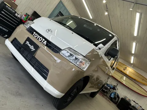 Toyota TownAce Van