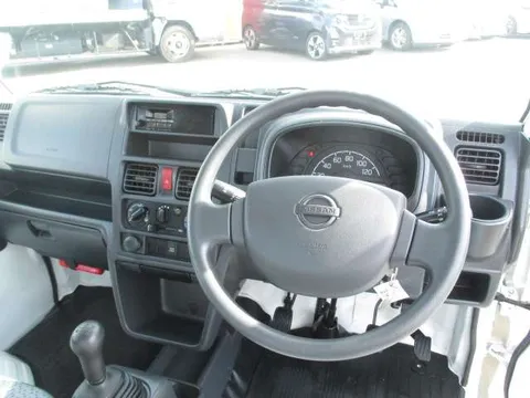 Nissan Clipper Truck