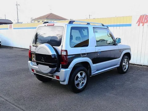 Mitsubishi Pajero Mini