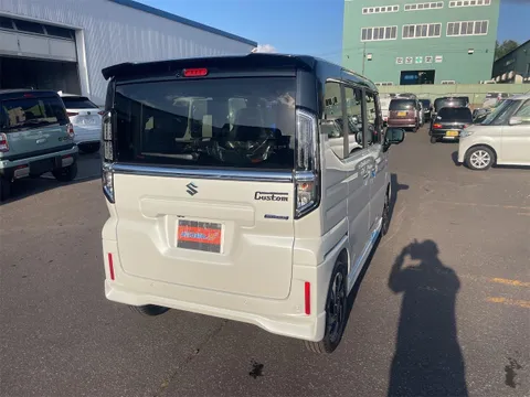 Suzuki Spacia Custom
