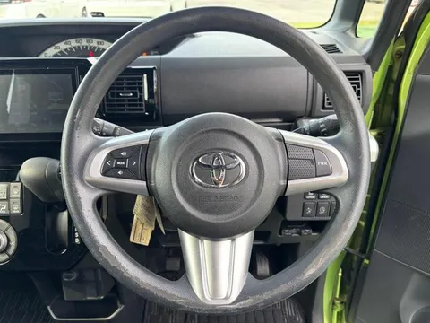 Toyota Pixis Mega