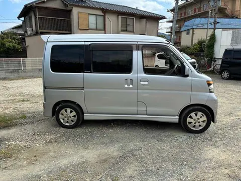 Daihatsu Atrai Wagon