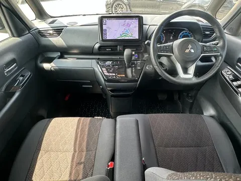 Mitsubishi eK X Space