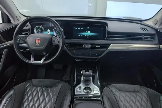 Hongqi HS5