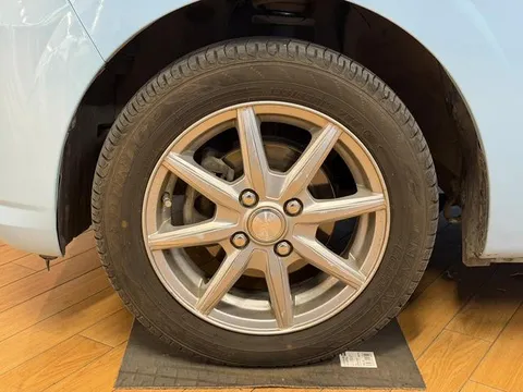 Daihatsu Mira Tocot