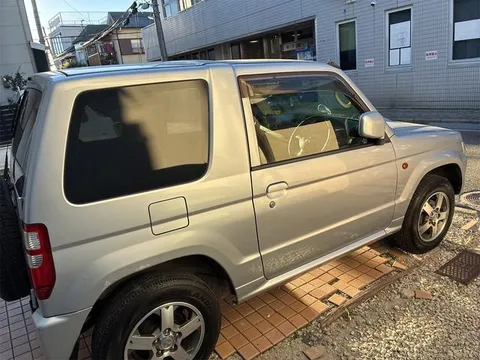 Mitsubishi Pajero Mini