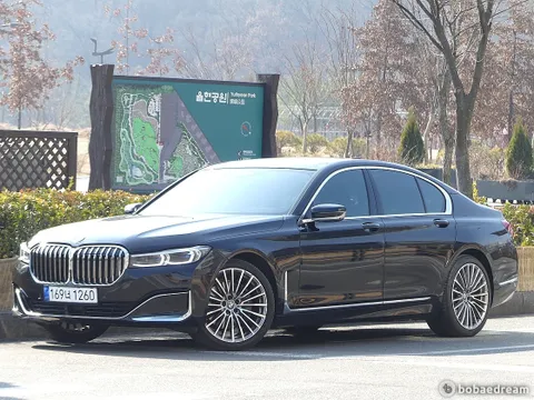 BMW 7-Series