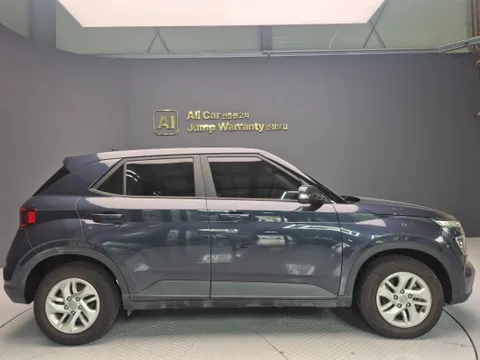 Hyundai Venue