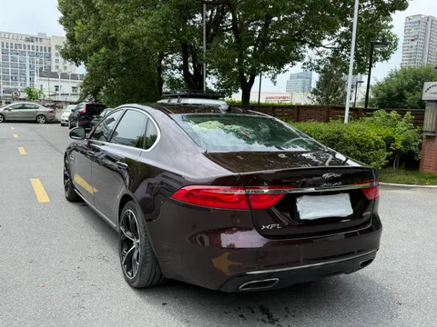 Jaguar XFL