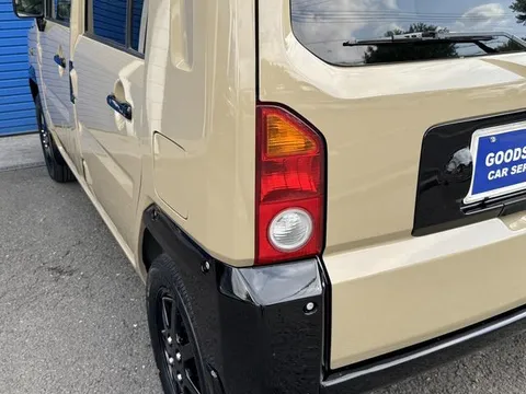 Daihatsu Naked