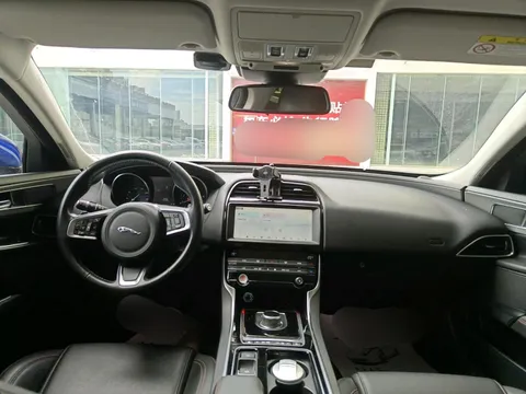 Jaguar XEL