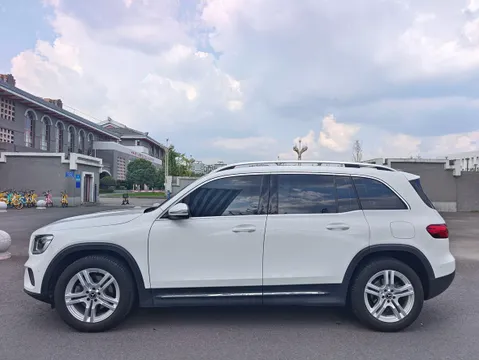 Mercedes-Benz Mercedes-Benz GLB