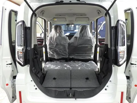 Suzuki Spacia Custom