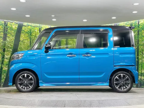 Suzuki Spacia Custom