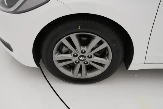 Hyundai Elantra (Avante)