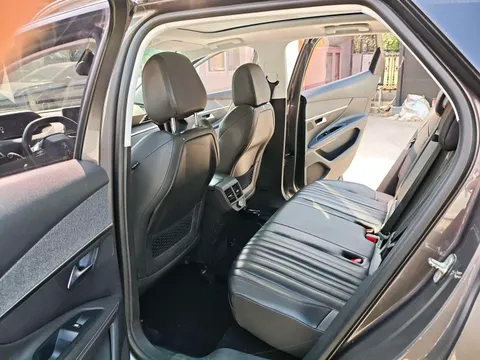 Peugeot 4008