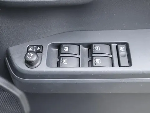 Toyota Pixis Mega