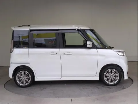 Suzuki Spacia Custom Z