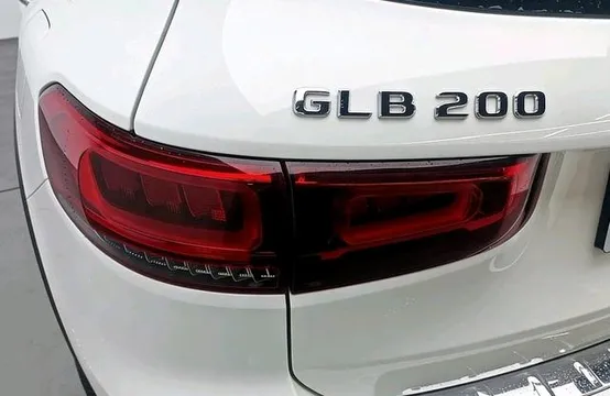 Mercedes-Benz Mercedes-Benz GLB