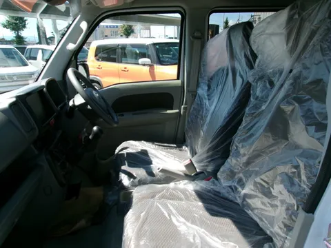 Nissan Clipper