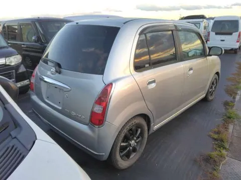 Daihatsu Mira Gino