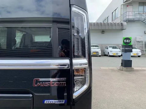 Suzuki Spacia Custom