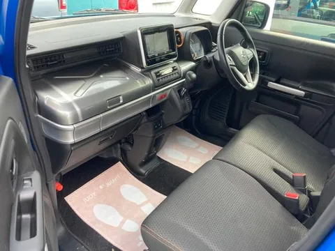 Suzuki Spacia Gear