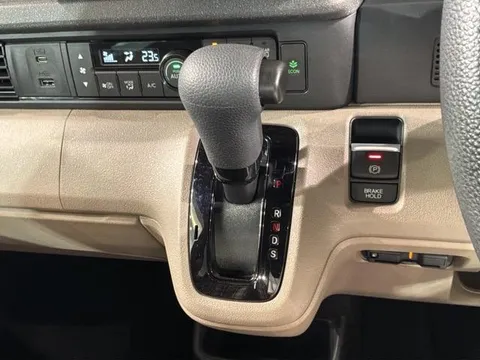 Honda N-BOX Joy