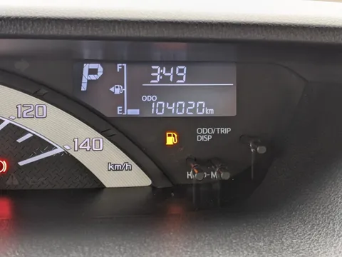 Toyota Pixis Mega