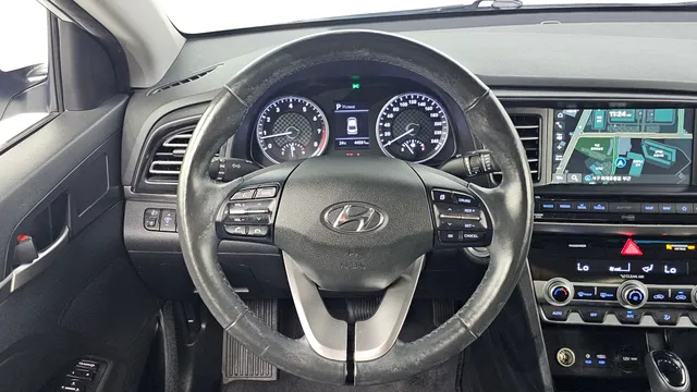 Hyundai Elantra (Avante)