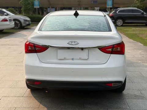 Chery Arrizo 5