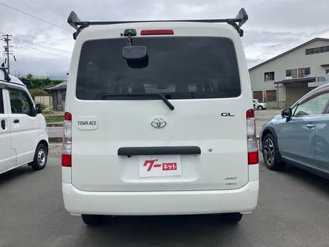 Toyota TownAce Van