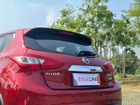 Nissan Tiida