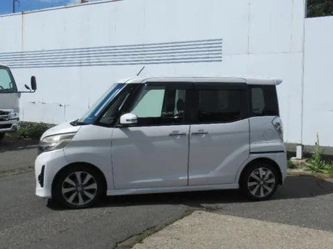 Mitsubishi eK Space Custom